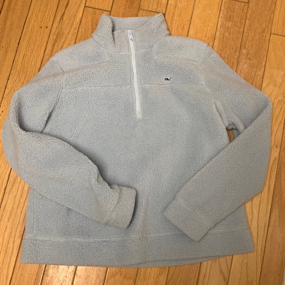 Vineyard Vines 1/4 zip. Size L